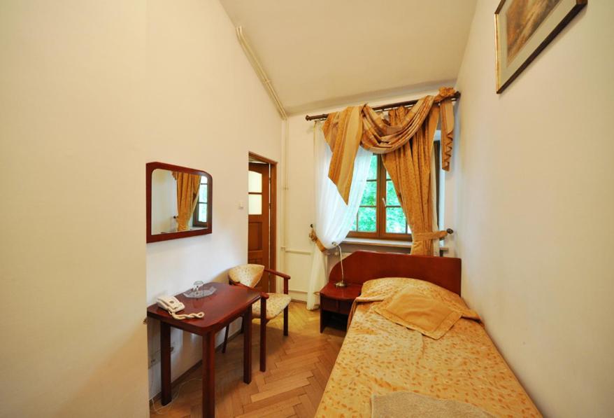 Willa Raj Naleczow Quarto foto