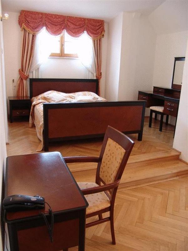 Willa Raj Naleczow Quarto foto